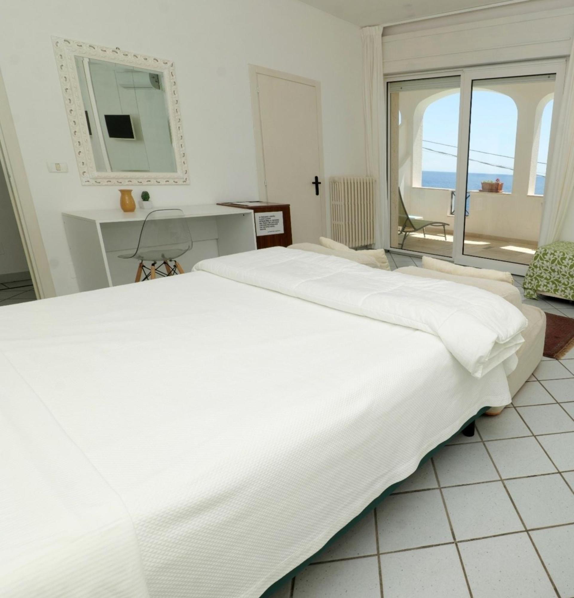 Hotel Il Vascello Marina Serra